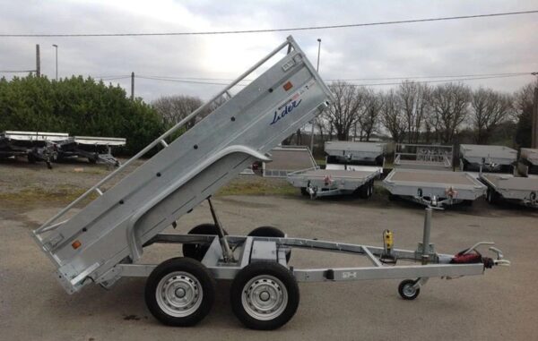 Robuuste Lider kipperoplegger, GVWR 1500 kg, nieuwe dubbele assen met remmen.