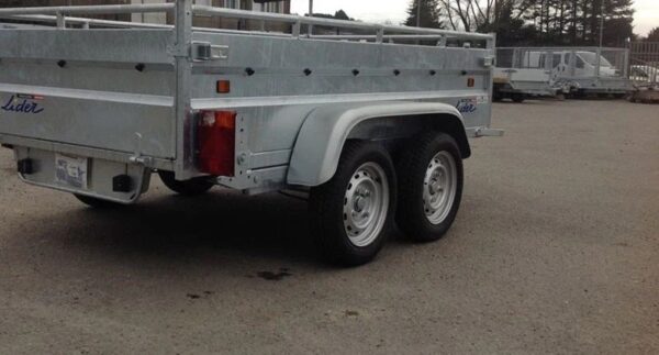 Robuuste Lider kipperoplegger, GVWR 1500 kg, nieuwe dubbele assen met remmen.