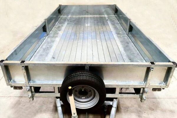 Indespension 2-assige kipperoplegger – GVWR 2700 kg, hydraulisch kantelbaar