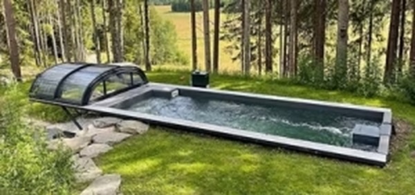 32 Een zeecontainer omgebouwd tot zwembad – 6,11 m x 2,5 m