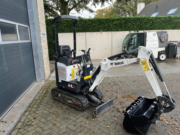 Bobcat E10Z minigraver +/- 1525 draaiuren