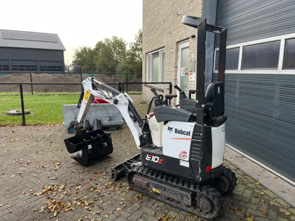 Bobcat E10Z minigraver +/- 1525 draaiuren