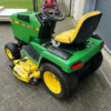John Deere 320 zitmaaier