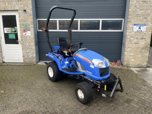 ISEKI TXG 237 incl. frontschuif