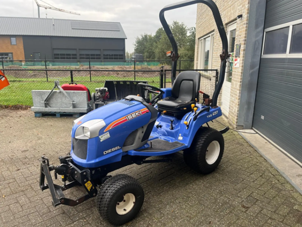 ISEKI TXG 237 incl. frontschuif