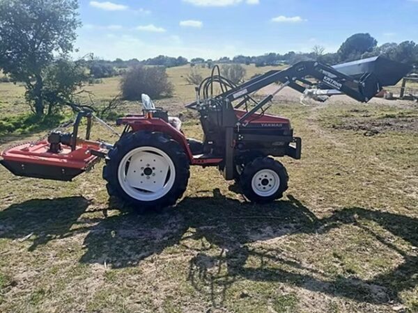 Yanmar F175 minitractor met schep