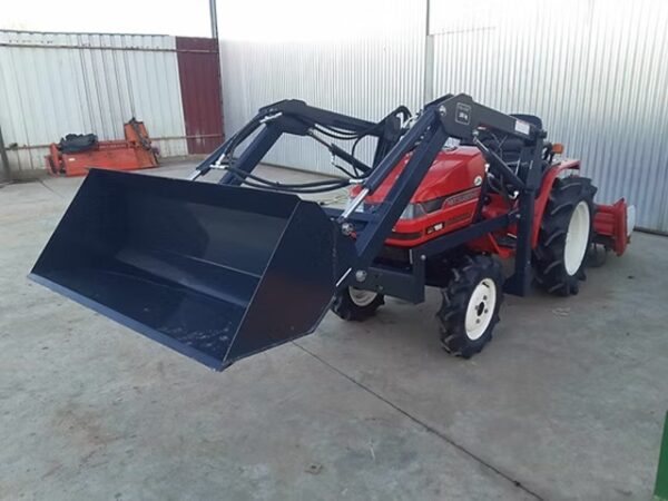 Z55 Mitsubishi MT 155 minitractor met voorlader