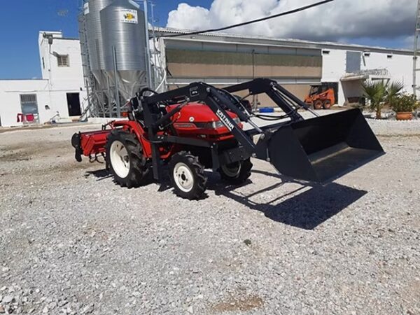 Z5555 Mitsubishi MT 155 minitractor met voorlader