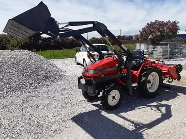 Z55555 Mitsubishi MT 155 minitractor met voorlader